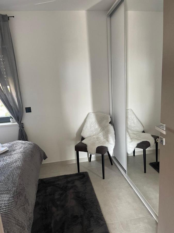 Rijeka Relax Apartment With Parking Bagian luar foto